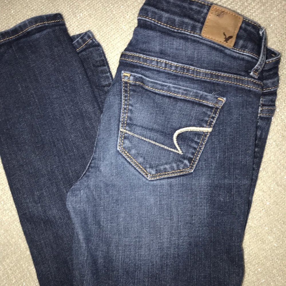 Bundle of 4 AEO low rise jeans